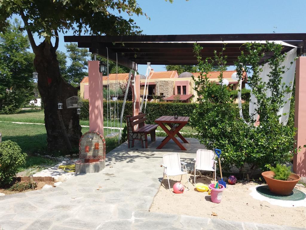 Evgenia Maisonette Ierissos Exteriör bild