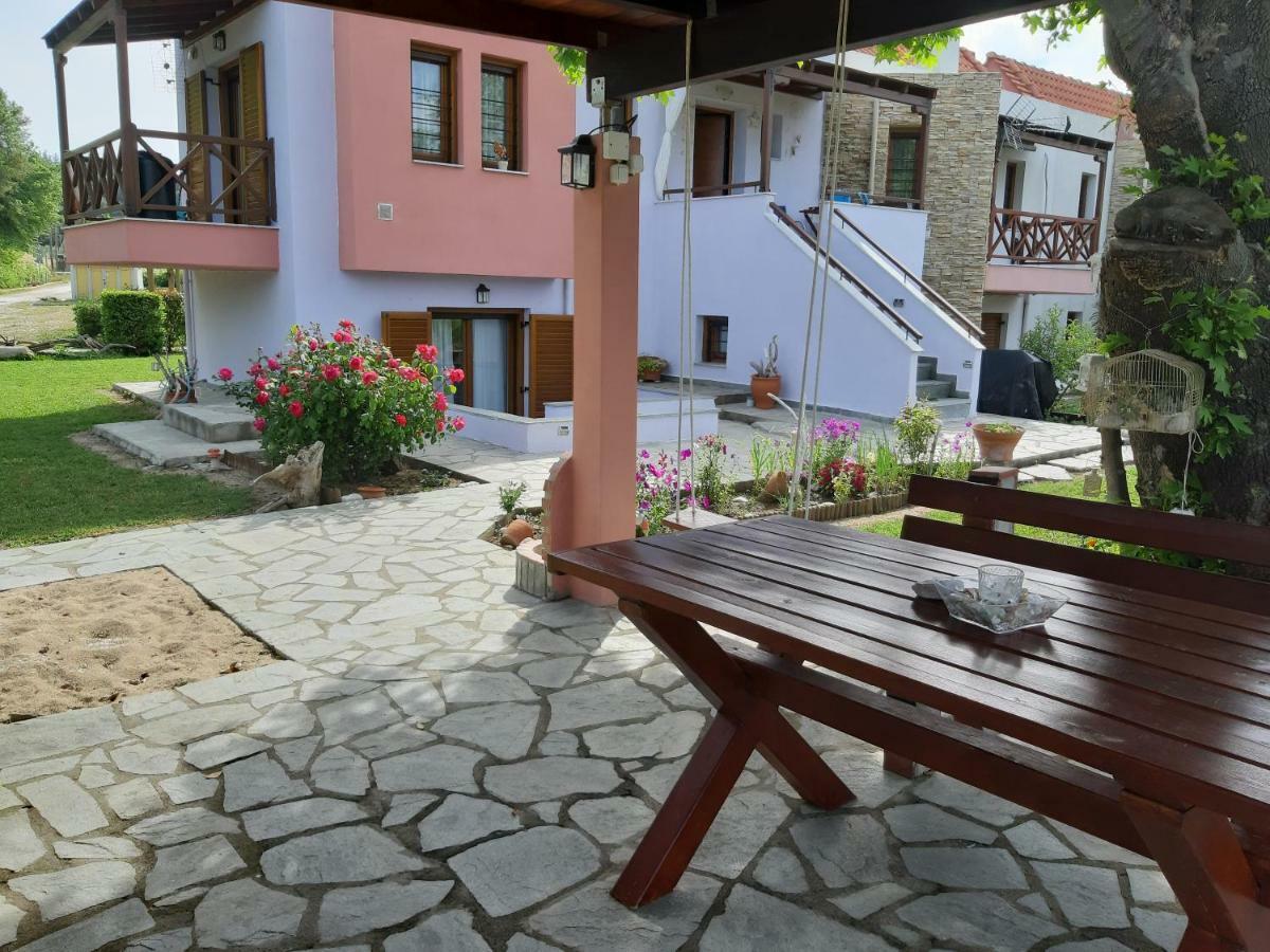 Evgenia Maisonette Ierissos Exteriör bild